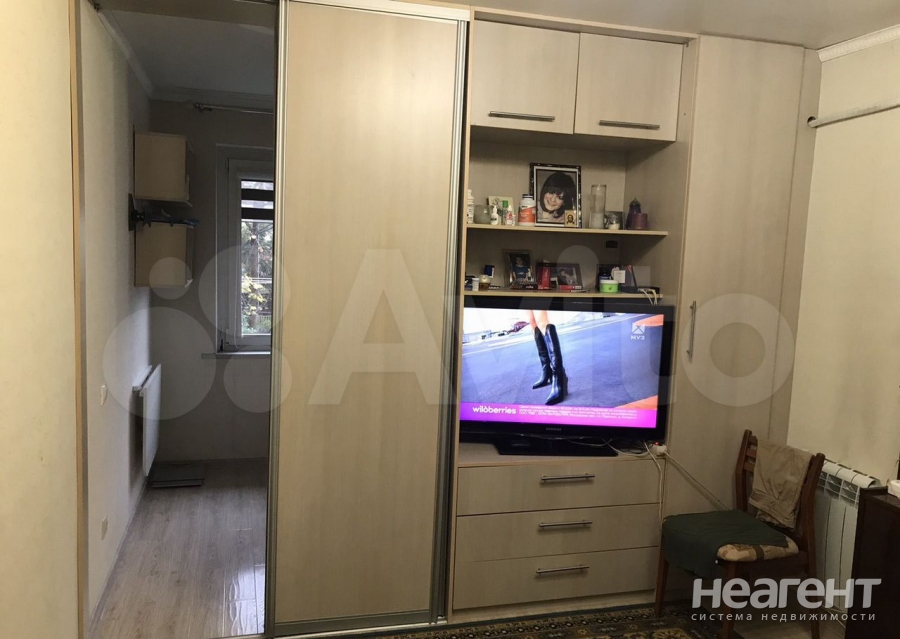 Продается 1-комнатная квартира, 29,9 м²