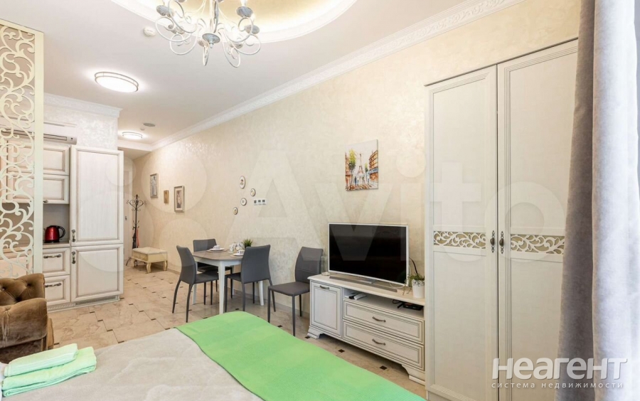 Продается 1-комнатная квартира, 42,3 м²