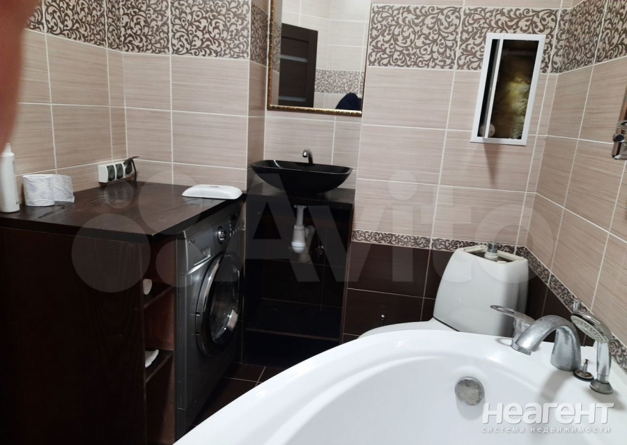 Продается 1-комнатная квартира, 47 м²