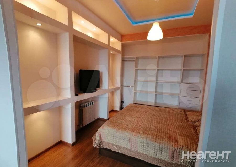 Сдается 1-комнатная квартира, 47 м²