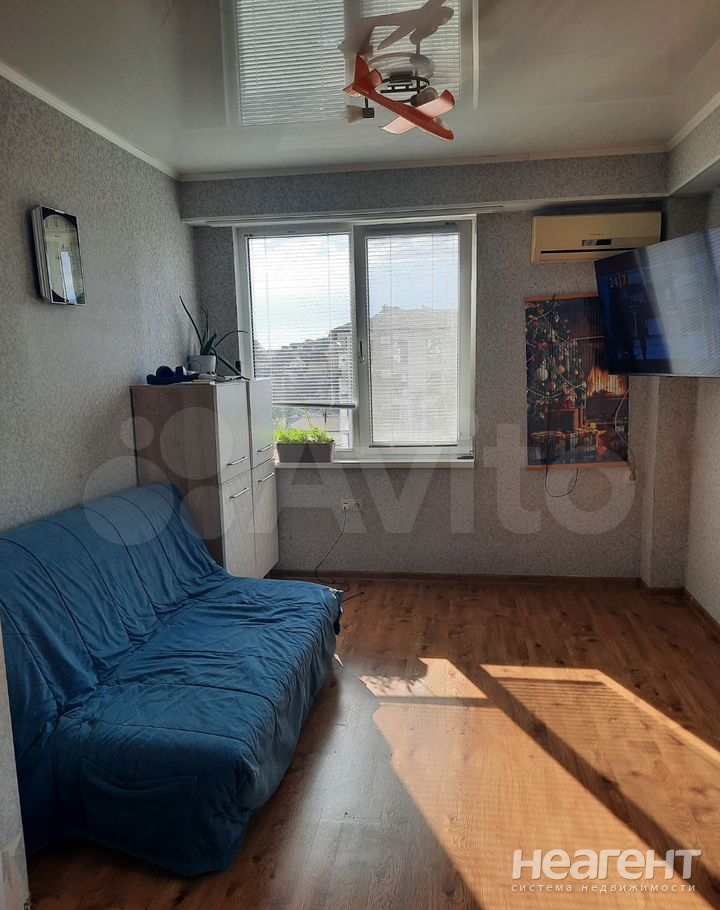 Продается 1-комнатная квартира, 37 м²