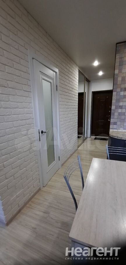 Сдается 1-комнатная квартира, 38 м²