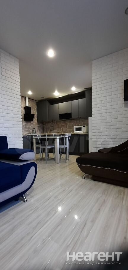 Сдается 1-комнатная квартира, 38 м²