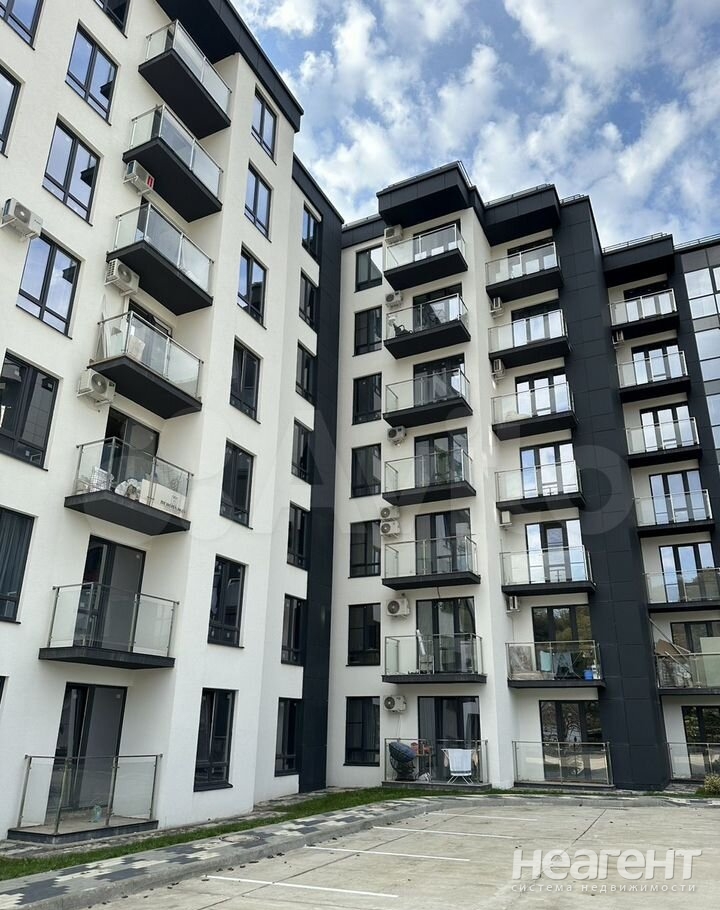 Продается 1-комнатная квартира, 32 м²