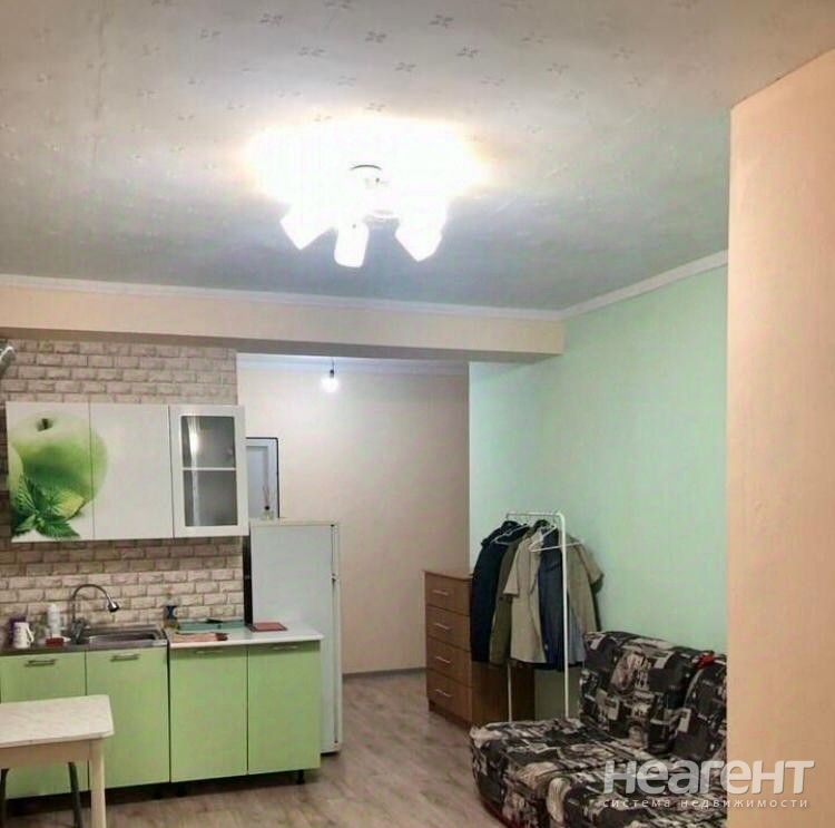 Продается 1-комнатная квартира, 35 м²