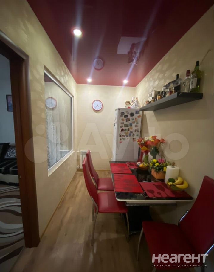 Продается 1-комнатная квартира, 40,4 м²