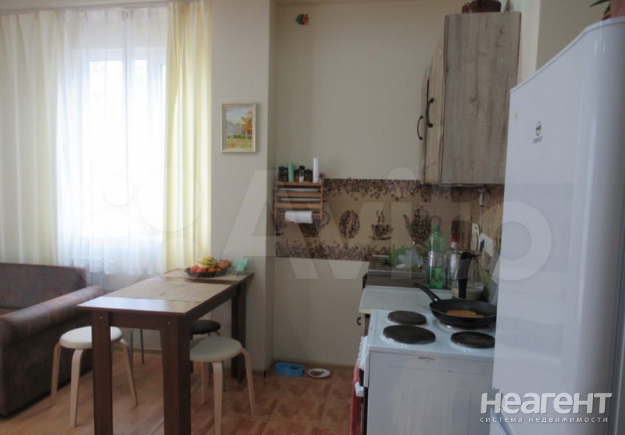 Продается 1-комнатная квартира, 36 м²