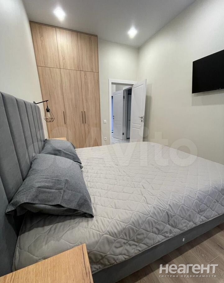 Сдается 1-комнатная квартира, 39 м²