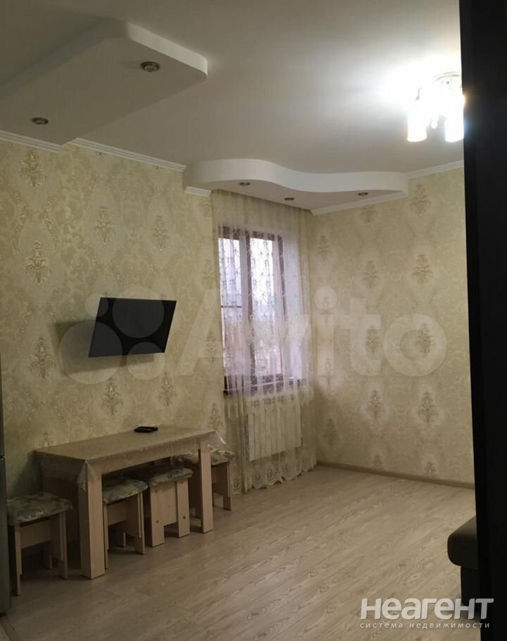 Сдается 1-комнатная квартира, 35 м²