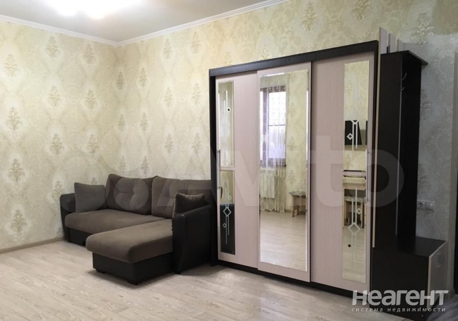 Сдается 1-комнатная квартира, 35 м²