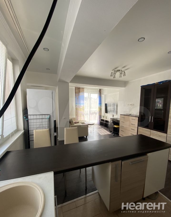 Сдается 2-х комнатная квартира, 61 м²