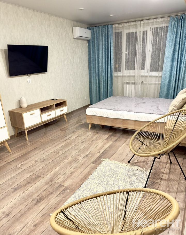 Сдается 1-комнатная квартира, 32 м²