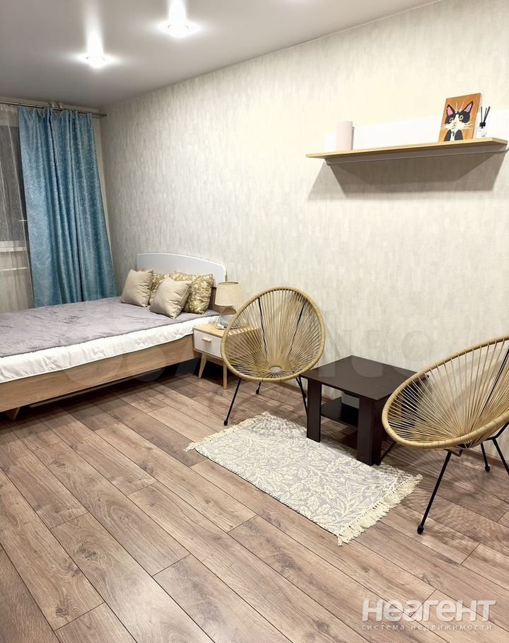 Сдается 1-комнатная квартира, 32 м²