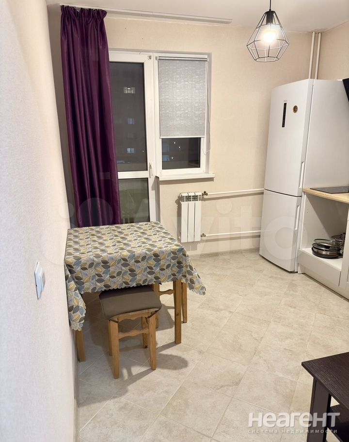 Сдается 1-комнатная квартира, 32 м²