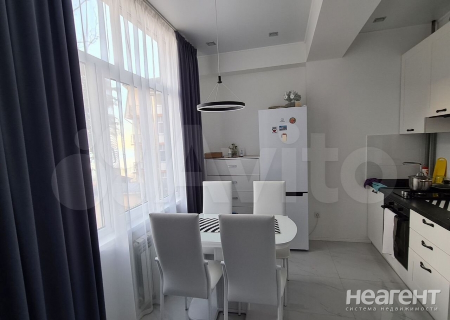 Сдается 1-комнатная квартира, 43 м²