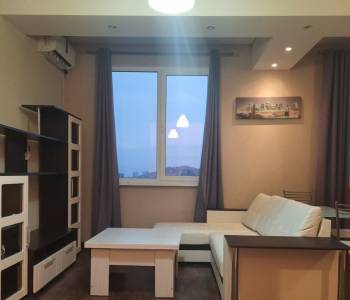 Продается 1-комнатная квартира, 47 м²