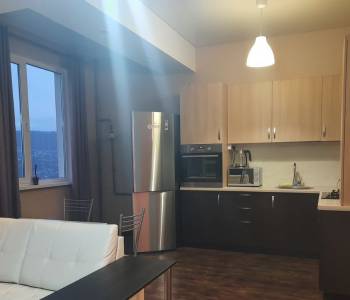 Продается 1-комнатная квартира, 47 м²