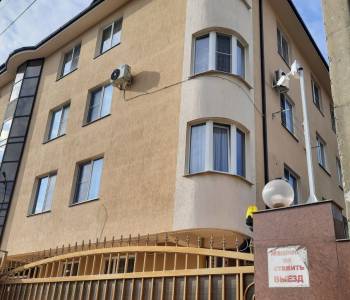 Продается 1-комнатная квартира, 47 м²