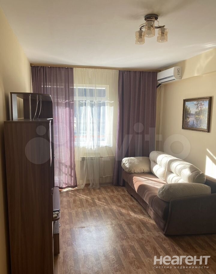 Сдается 1-комнатная квартира, 35 м²