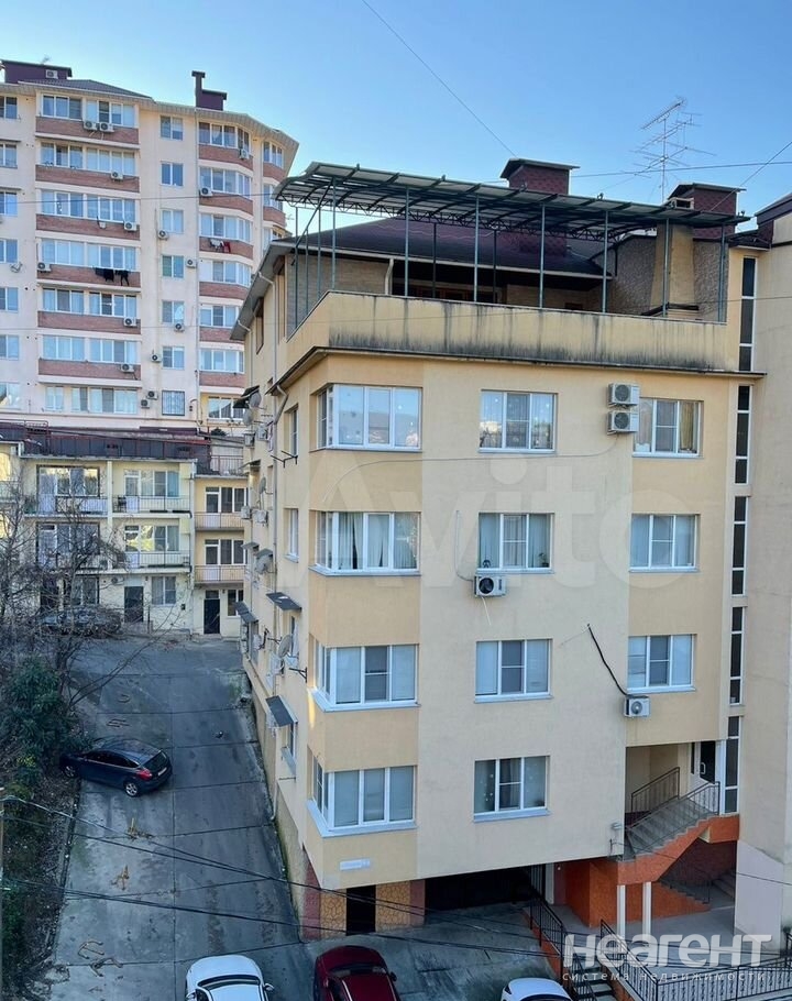 Продается 1-комнатная квартира, 33 м²