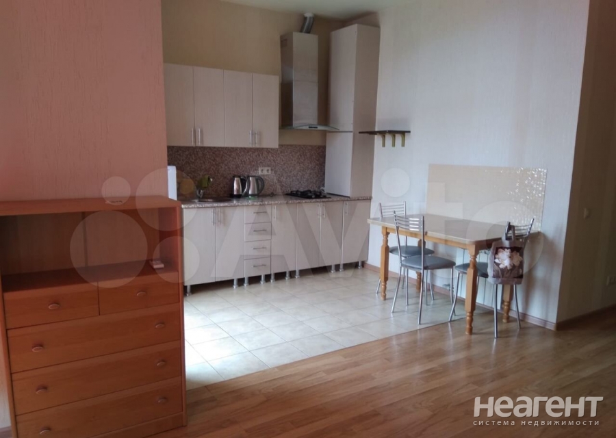 Сдается 1-комнатная квартира, 30 м²