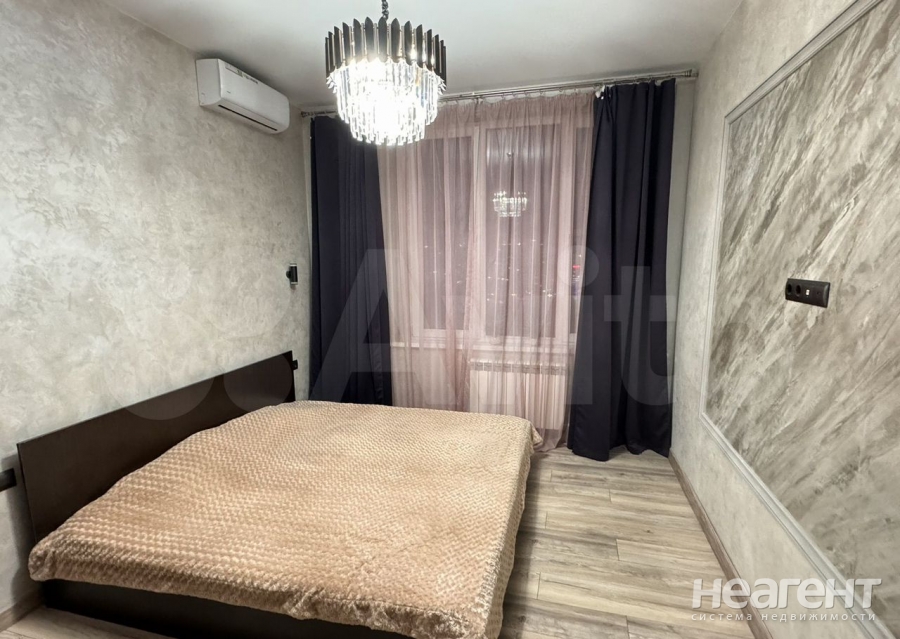 Сдается Многокомнатная квартира, 60 м²