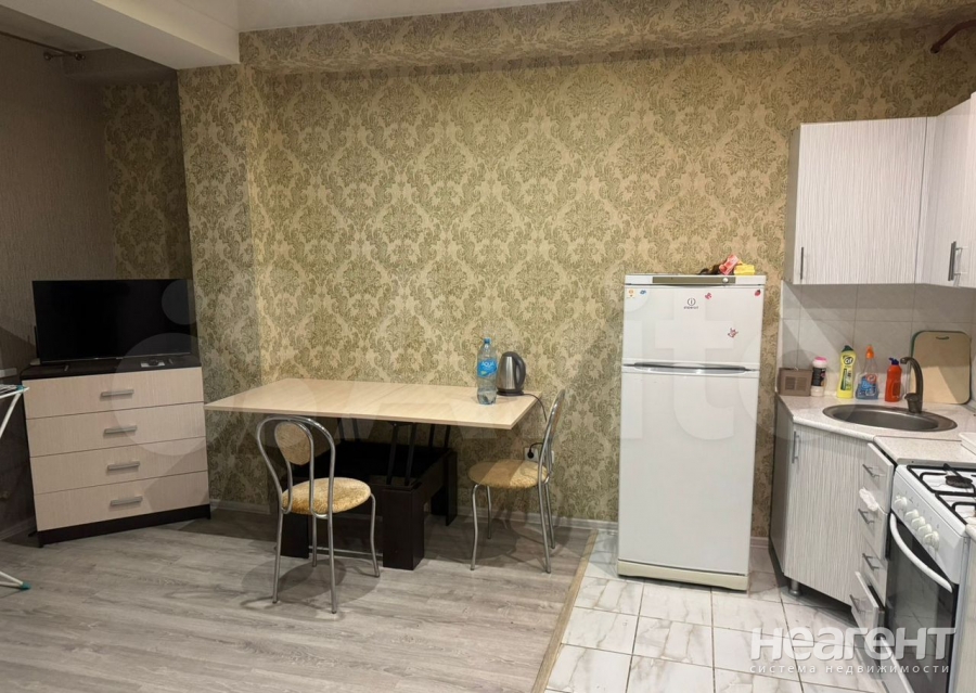 Сдается 1-комнатная квартира, 30 м²