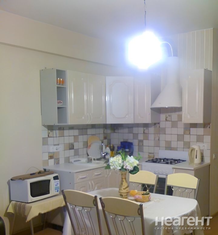 Сдается 1-комнатная квартира, 40 м²