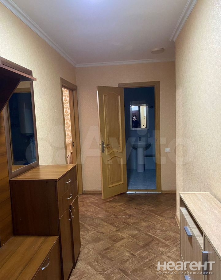 Сдается 1-комнатная квартира, 44 м²