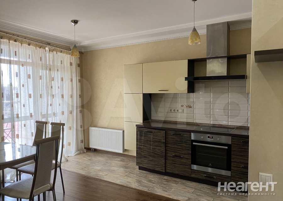 Сдается 2-х комнатная квартира, 56 м²