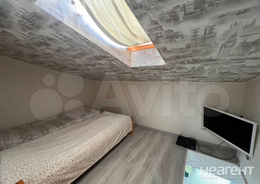 Продается 1-комнатная квартира, 32,9 м²