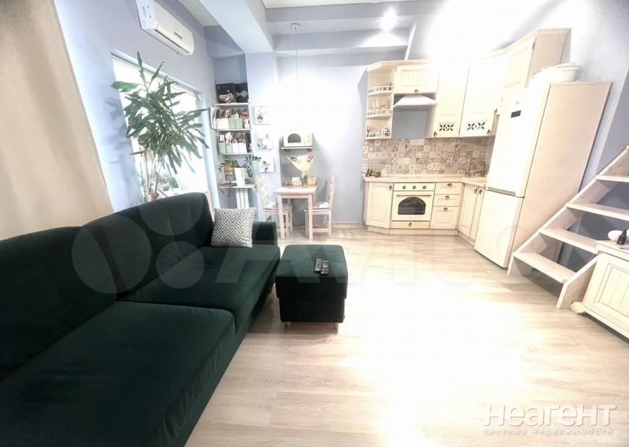 Продается 1-комнатная квартира, 32,9 м²