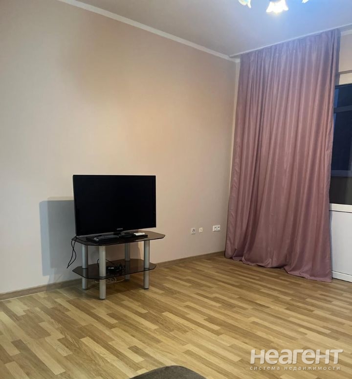 Продается 3-х комнатная квартира, 100 м²