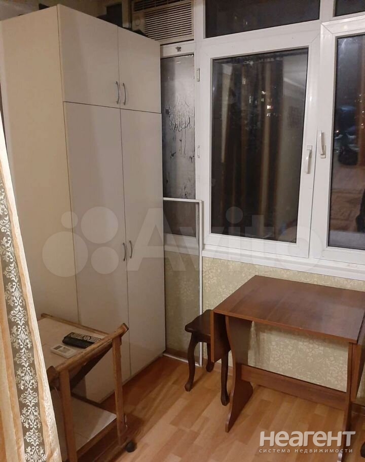 Продается 1-комнатная квартира, 18 м²