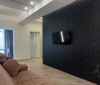 Продается 1-комнатная квартира, 50 м²