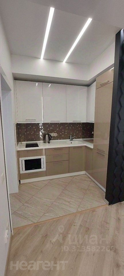 Продается 1-комнатная квартира, 50 м²