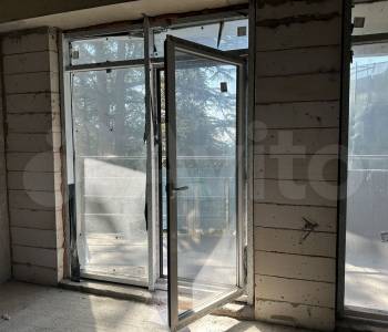 Продается 1-комнатная квартира, 65 м²