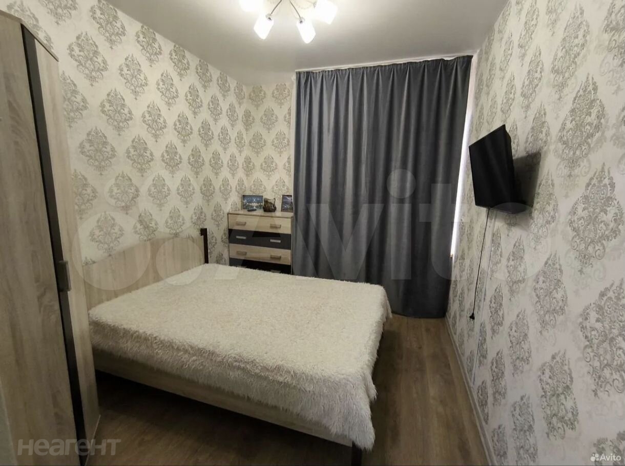 Продается 1-комнатная квартира, 32,7 м²