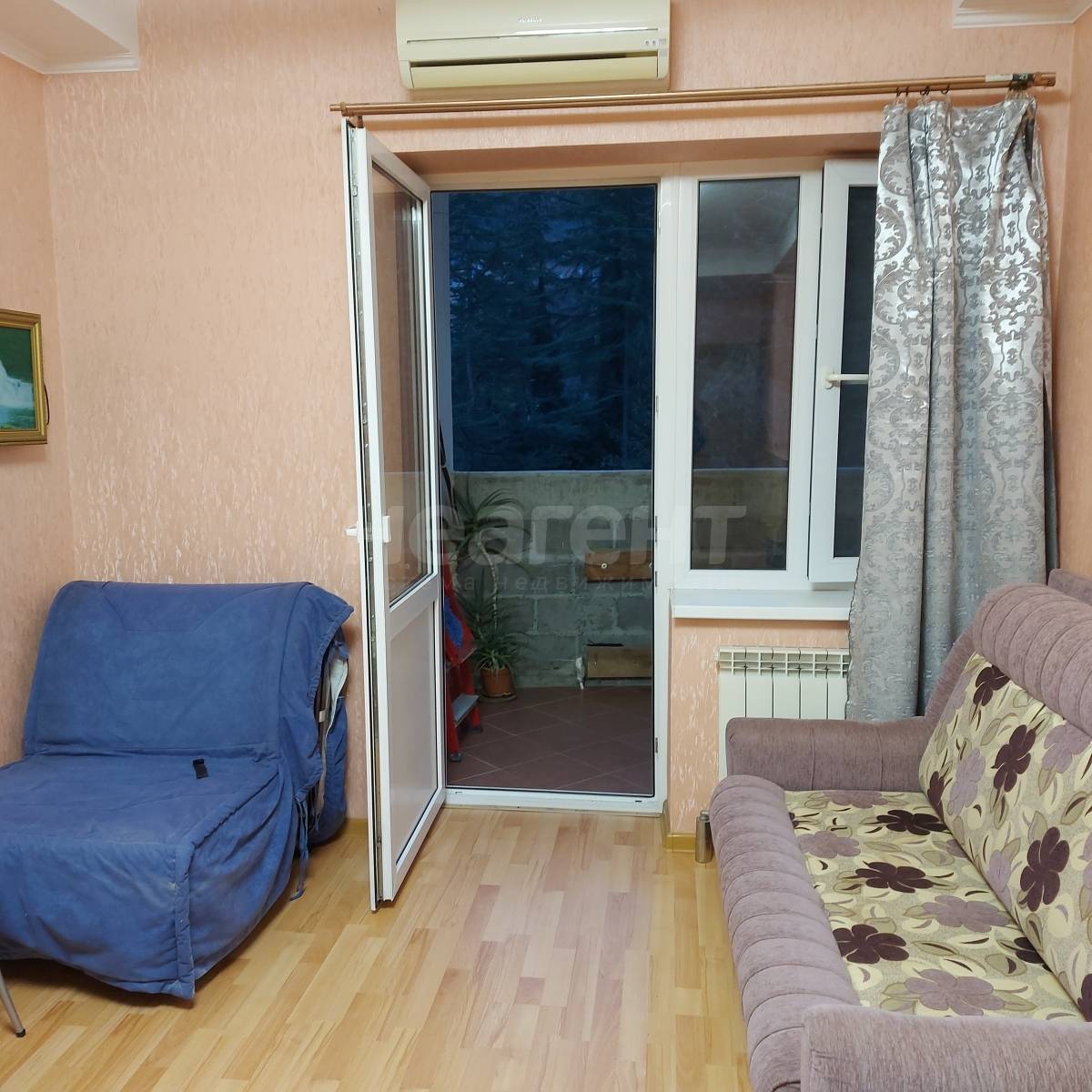 Продается 1-комнатная квартира, 52,4 м²