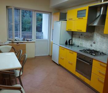 Продается 1-комнатная квартира, 52,4 м²
