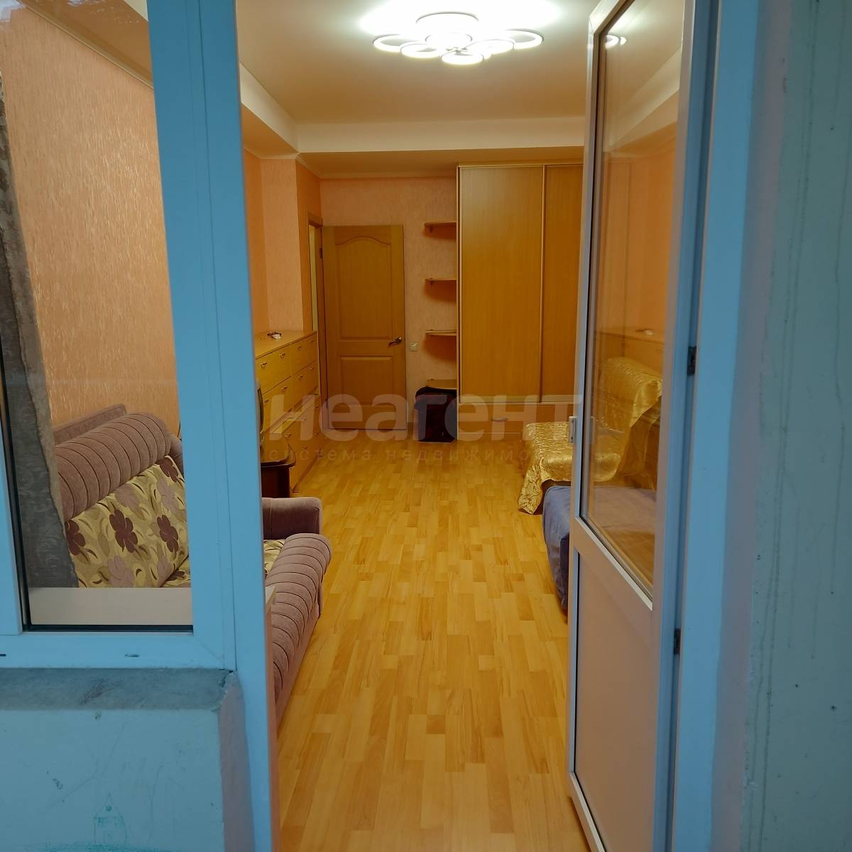 Продается 1-комнатная квартира, 52,4 м²