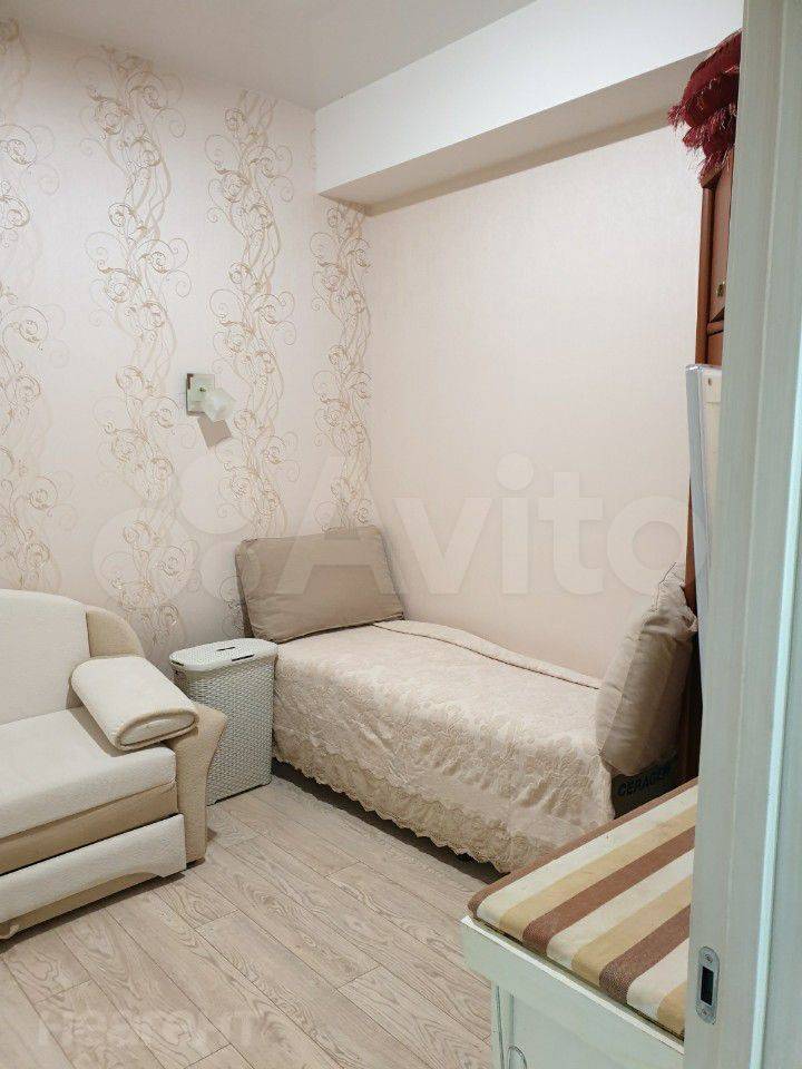 Продается 1-комнатная квартира, 48 м²