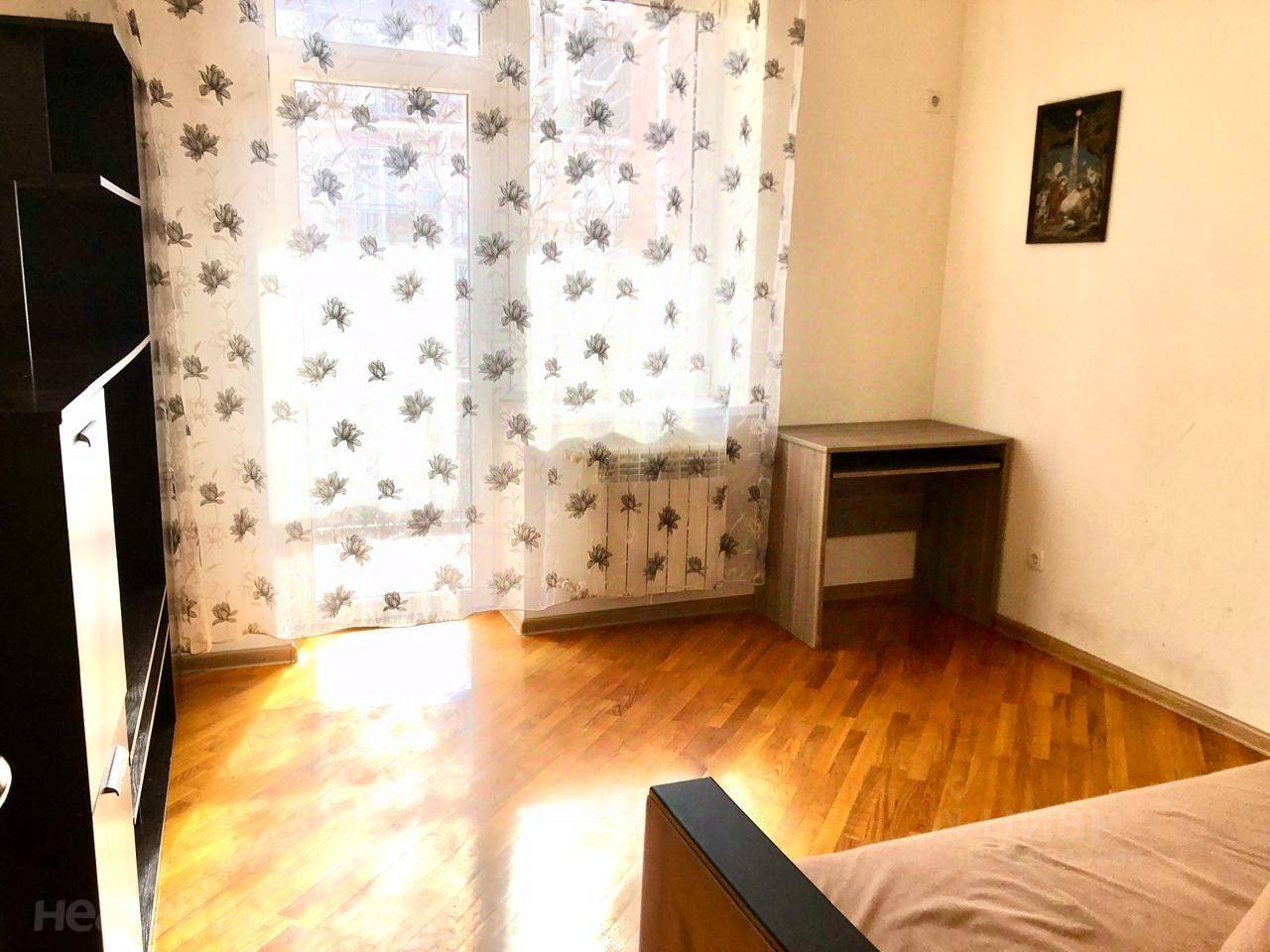 Сдается Многокомнатная квартира, 100 м²