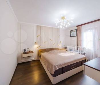 Продается Многокомнатная квартира, 94 м²