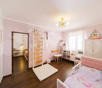 Продается Многокомнатная квартира, 94 м²