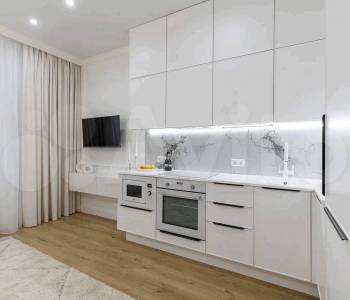 Продается 1-комнатная квартира, 58 м²