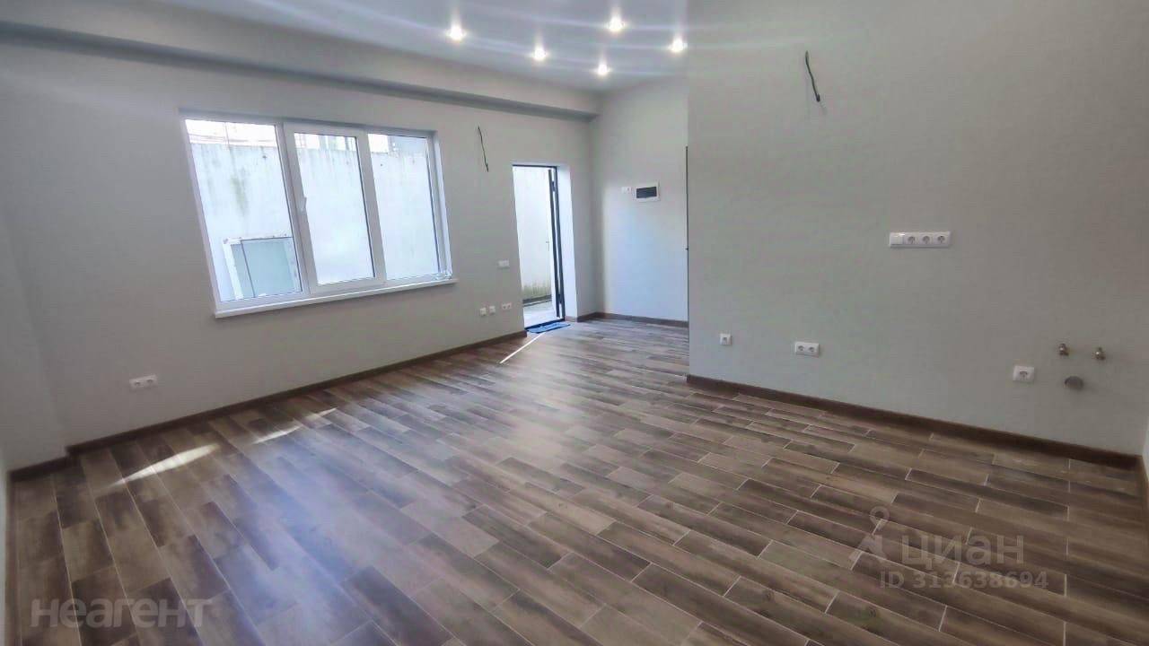 Продается 1-комнатная квартира, 30 м²