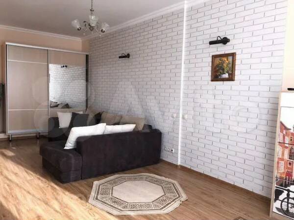 Сдается 1-комнатная квартира, 40 м²