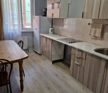 Сдается 1-комнатная квартира, 46,2 м²