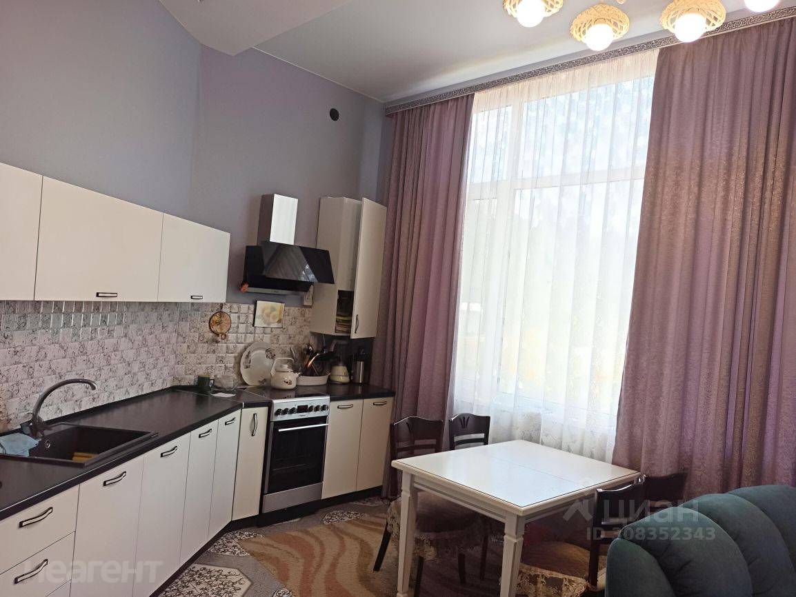 Продается 2-х комнатная квартира, 70 м²